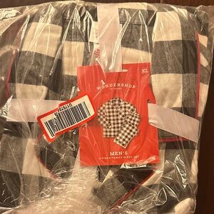 Wondershop Men's Plaid Sleep Set with Red Accents